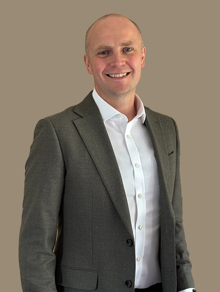 Tom Nixon